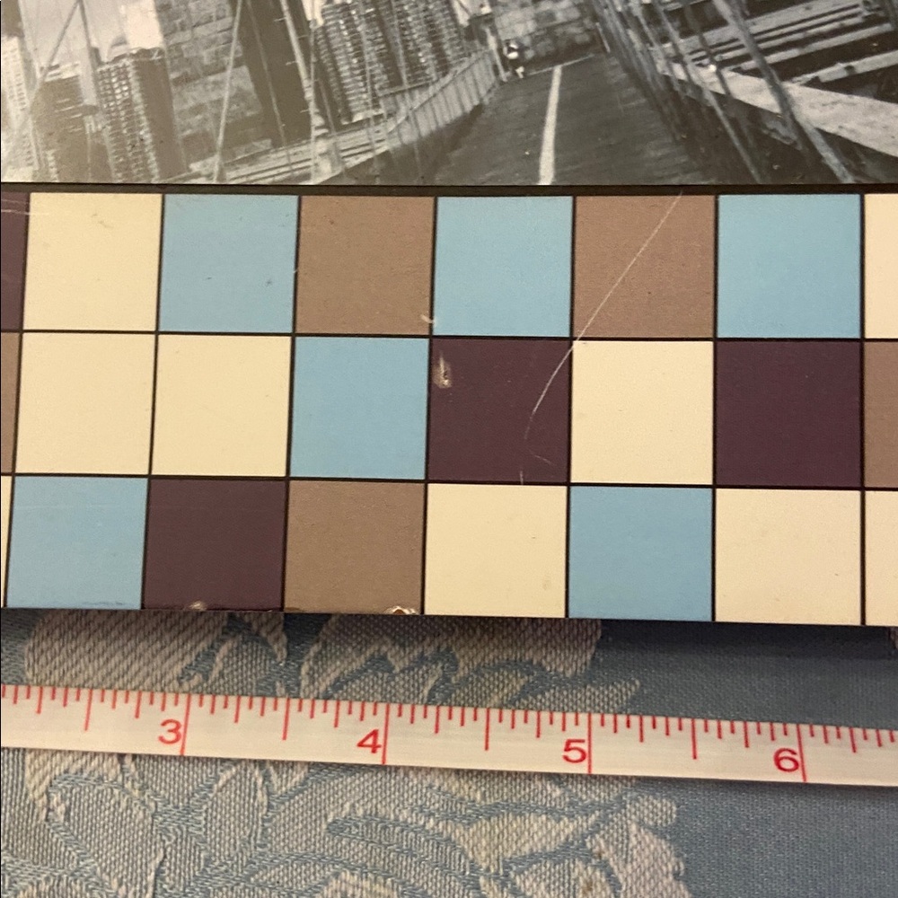 Multicolor Checkered Photo Frame - Picture 6 of 8